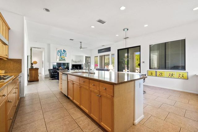 1450 Lorena Way, Palm Springs, CA 92262