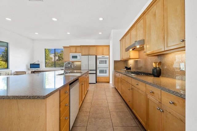 1450 Lorena Way, Palm Springs, CA 92262