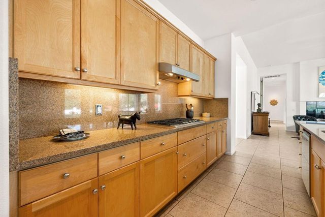 1450 Lorena Way, Palm Springs, CA 92262