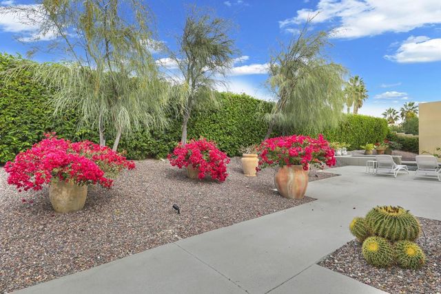 1450 Lorena Way, Palm Springs, CA 92262
