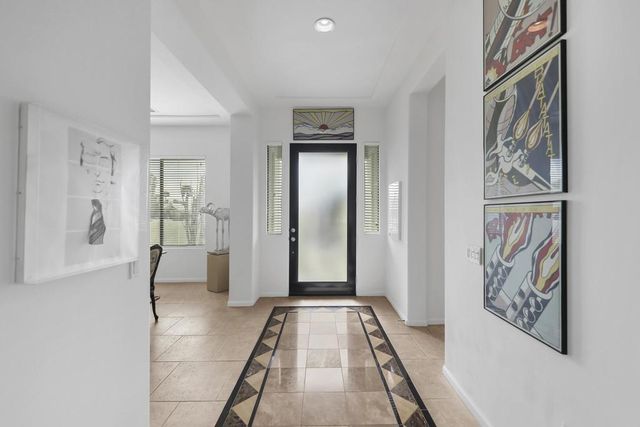 1450 Lorena Way, Palm Springs, CA 92262