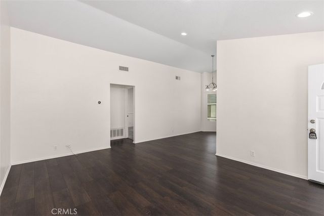 131 Remington 239, Irvine, CA 92620