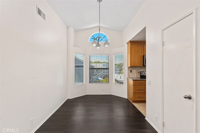 131 Remington 239, Irvine, CA 92620