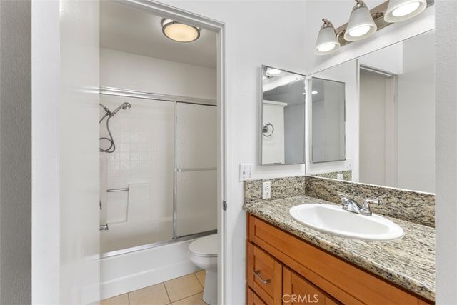 131 Remington 239, Irvine, CA 92620