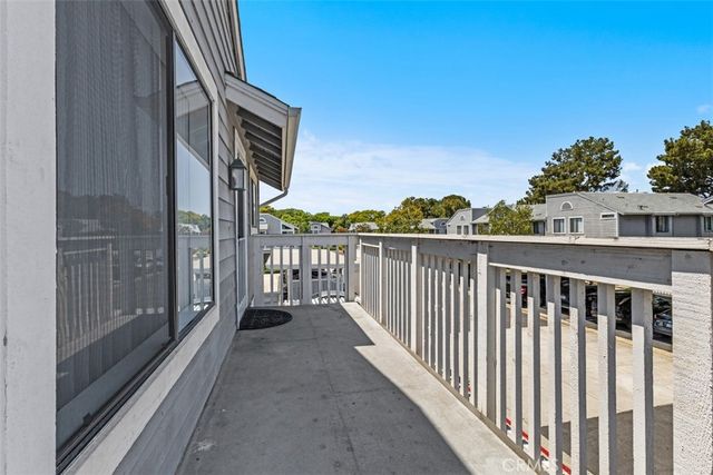 131 Remington 239, Irvine, CA 92620