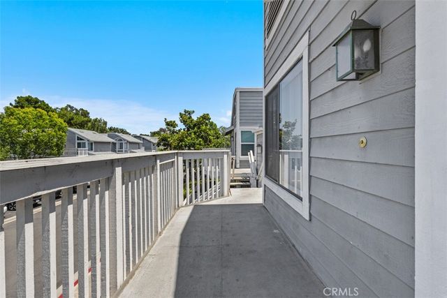 131 Remington 239, Irvine, CA 92620