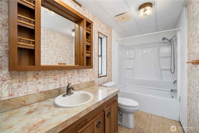 27226 116th Place SE, Kent, WA 98030