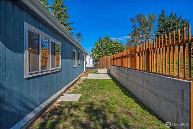 27226 116th Place SE, Kent, WA 98030