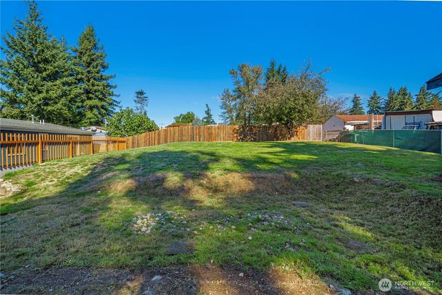 27226 116th Place SE, Kent, WA 98030