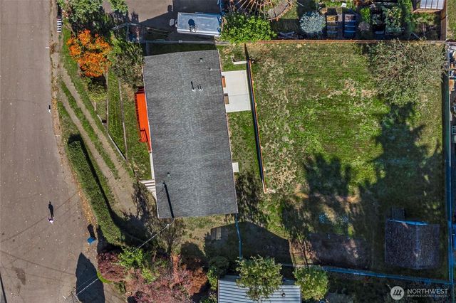 27226 116th Place SE, Kent, WA 98030