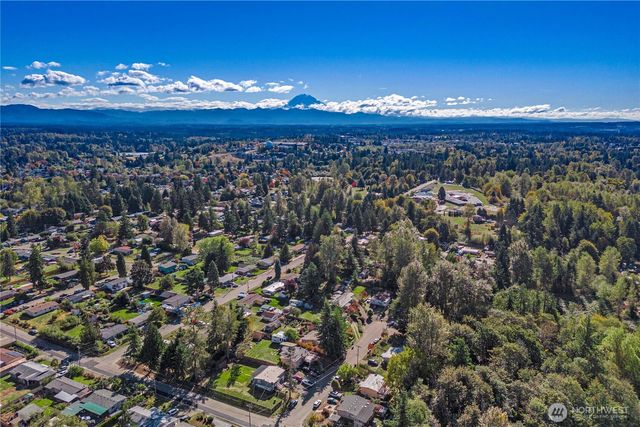 27226 116th Place SE, Kent, WA 98030