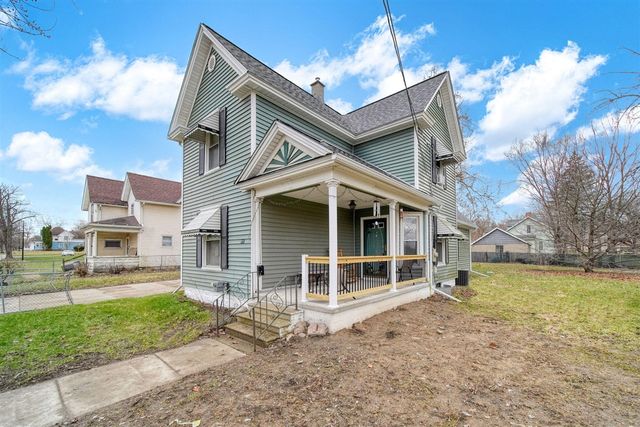 826 Carl Breeding Way, Jackson, MI 49203