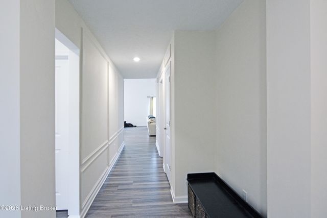 8620 Warbler Branch Way, Louisville, KY 40229