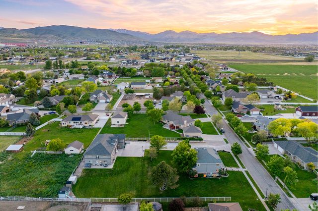 2859 W COUNTRY CLASSIC DR, Bluffdale, UT 84065