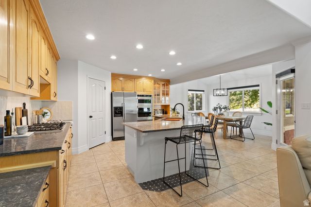 2859 W COUNTRY CLASSIC DR, Bluffdale, UT 84065