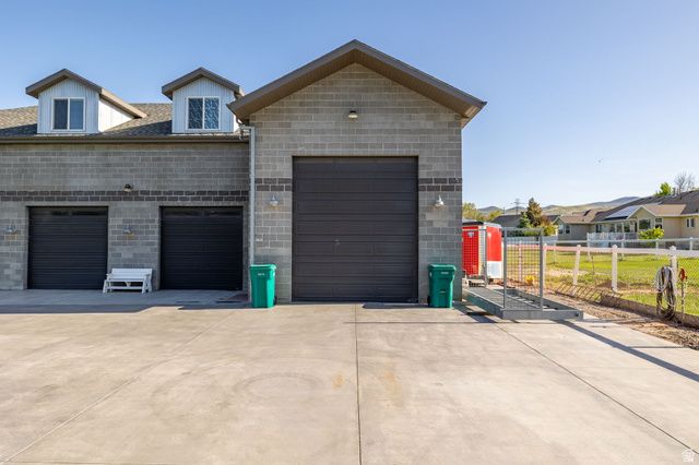 2859 W COUNTRY CLASSIC DR, Bluffdale, UT 84065