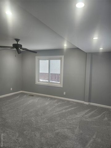 780 Palmer Drive, Pontiac, MI 48342