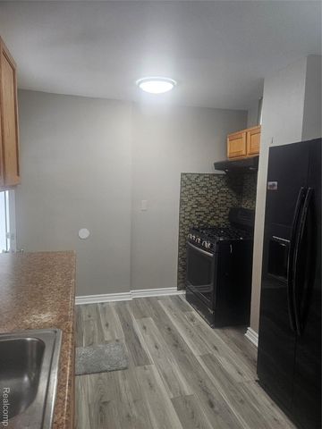 780 Palmer Drive, Pontiac, MI 48342