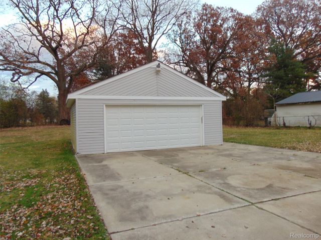 780 Palmer Drive, Pontiac, MI 48342