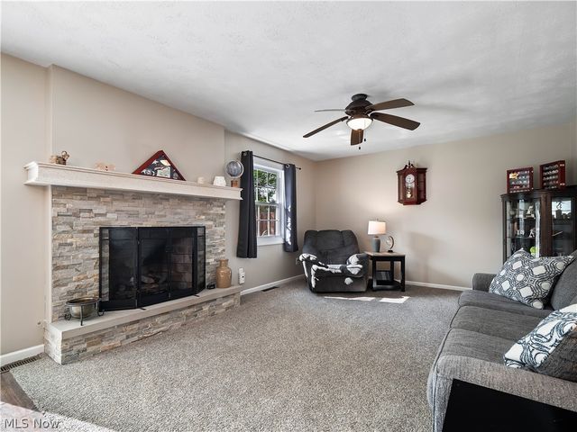 609 Wyleswood Drive, Berea, OH 44017