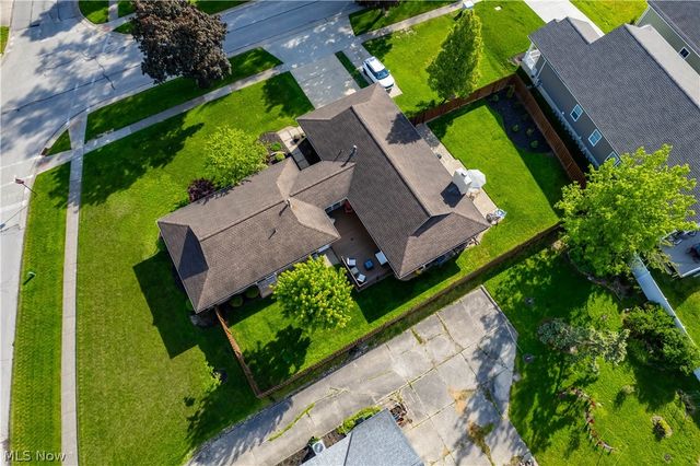 609 Wyleswood Drive, Berea, OH 44017