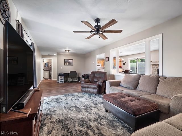 609 Wyleswood Drive, Berea, OH 44017