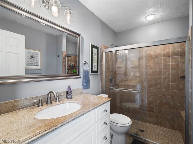 609 Wyleswood Drive, Berea, OH 44017