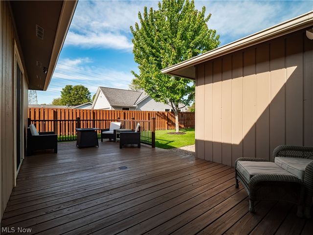 609 Wyleswood Drive, Berea, OH 44017