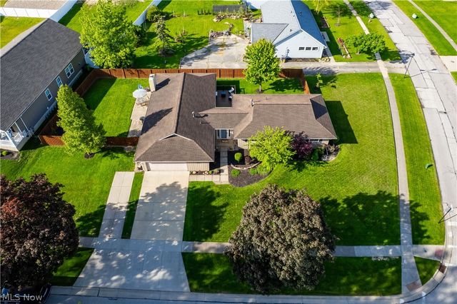 609 Wyleswood Drive, Berea, OH 44017