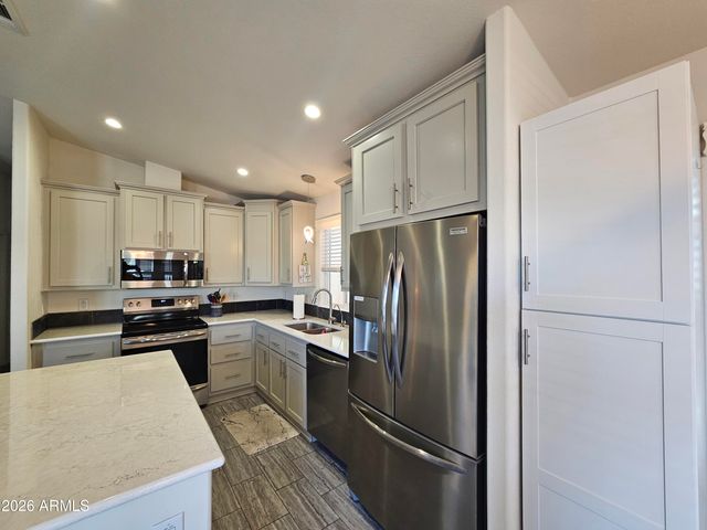 650 N Hawes Road 3223, Mesa, AZ 85207