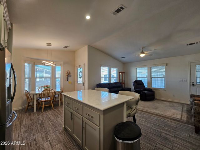 650 N Hawes Road 3223, Mesa, AZ 85207