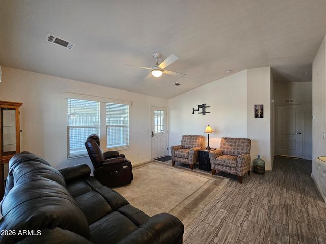 650 N Hawes Road 3223, Mesa, AZ 85207