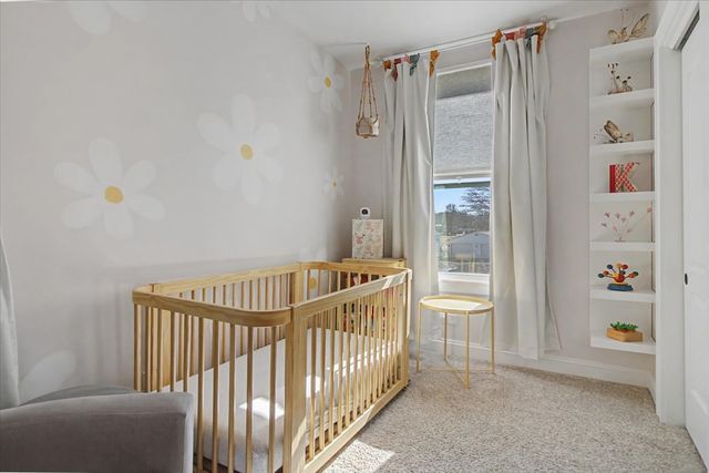 136 E Jackson Street, Oswego, IL 60543