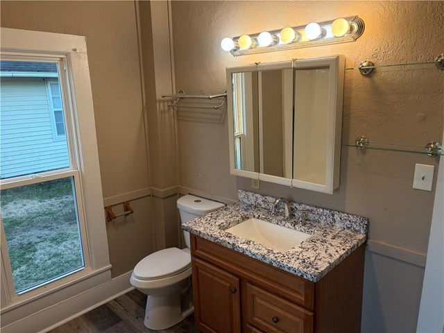 513 1st Street, Osawatomie, KS 66064
