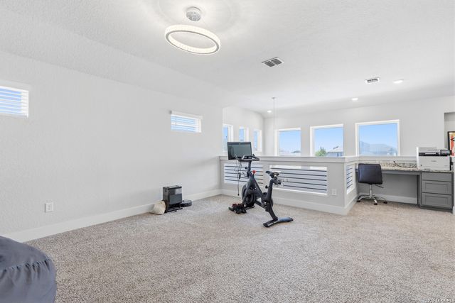 12518 YELLOWSTONE PT, San Antonio, TX 78254