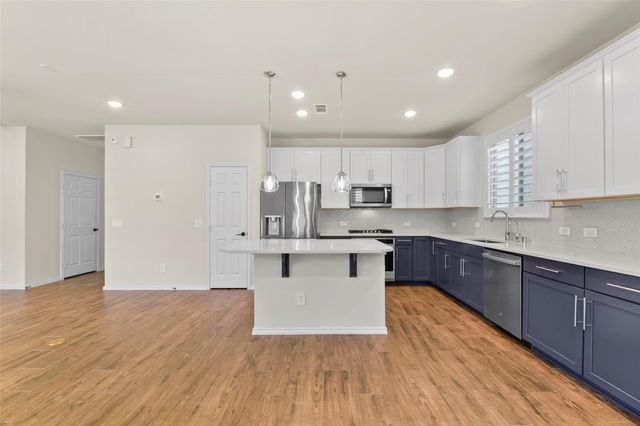 4033 Starbright Street, Houston, TX 77018