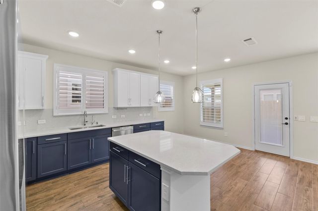 4033 Starbright Street, Houston, TX 77018