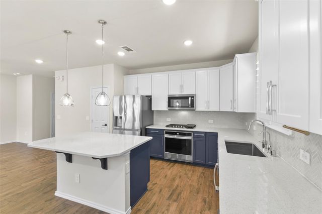 4033 Starbright Street, Houston, TX 77018