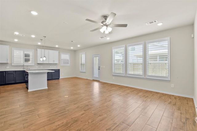 4033 Starbright Street, Houston, TX 77018