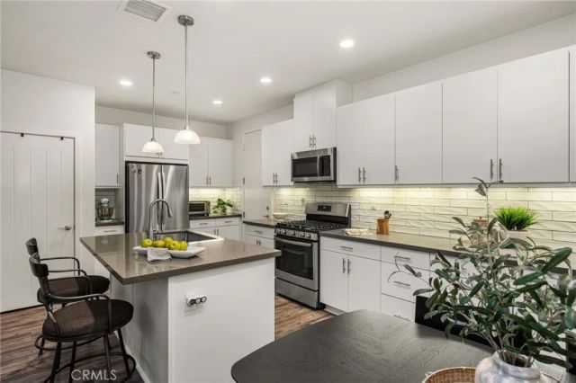 32 Savannah, Lake Forest, CA 92630