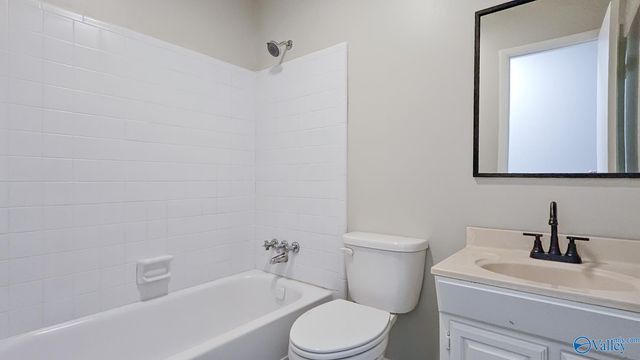 1500 Buchanan Street, Athens, AL 35611