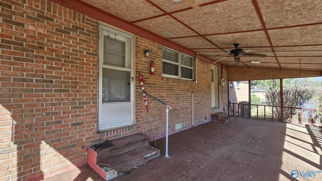 1500 Buchanan Street, Athens, AL 35611