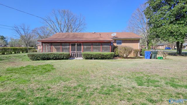 1500 Buchanan Street, Athens, AL 35611