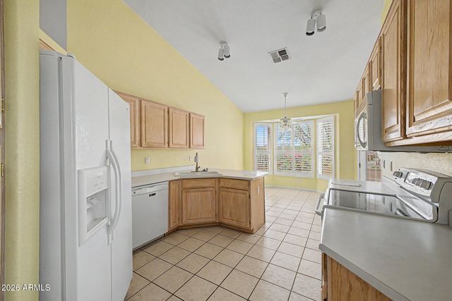 8277 E SONORAN Way, Gold Canyon, AZ 85118