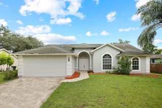 562 SW Badger Ter, Port St Lucie, FL 34953