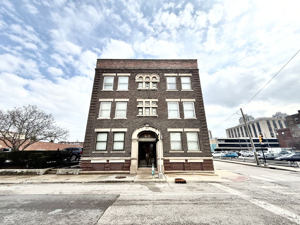 801 N Pennsylvania Street A-B, Indianapolis, IN 46204