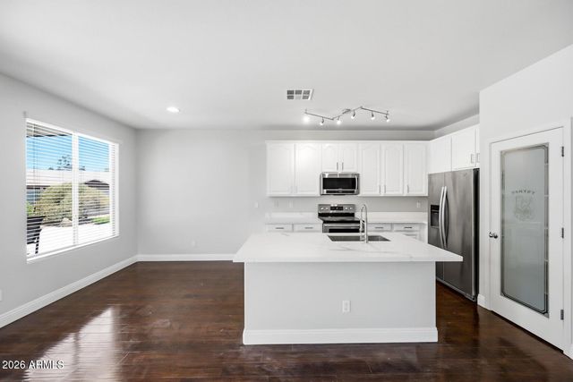 34634 N Appaloosa Way, San Tan Valley, AZ 85144