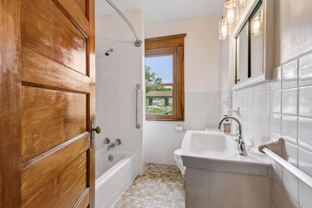 4453 Zenith Avenue S, Minneapolis, MN 55410