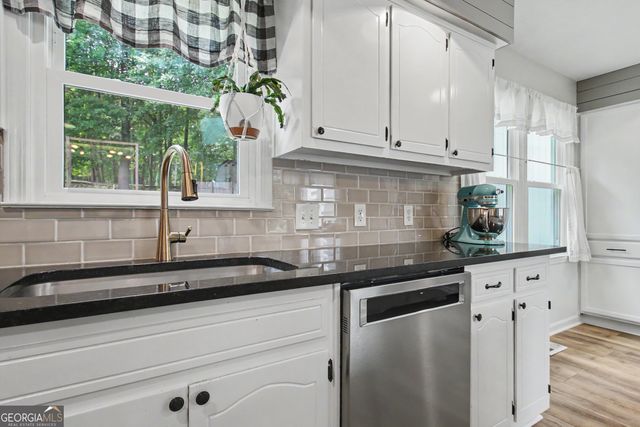 2 Heritage Trace, Newnan, GA 30263