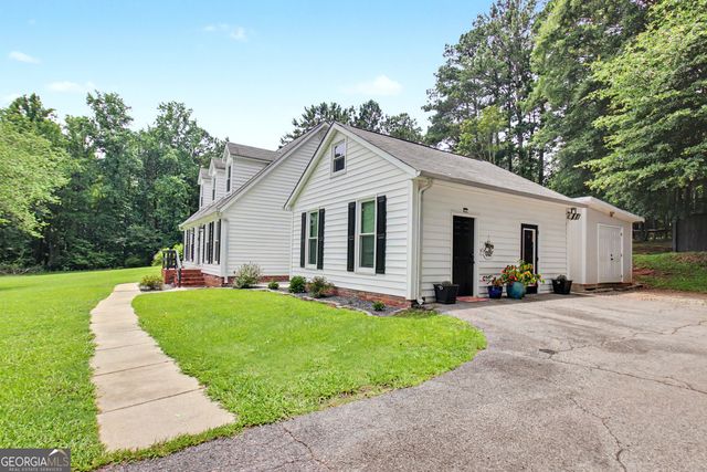 2 Heritage Trace, Newnan, GA 30263